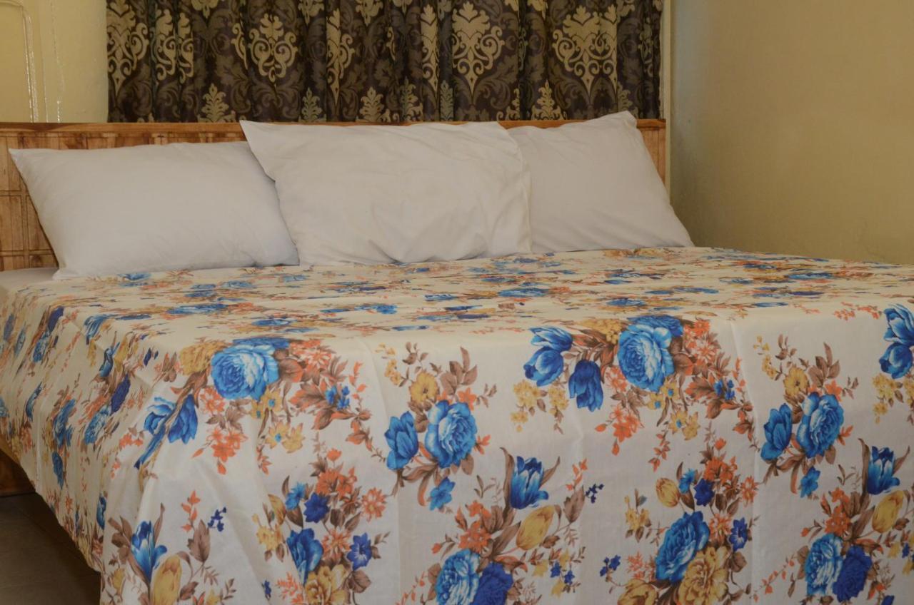 Hotel Ambassadors Ломе Екстер'єр фото
