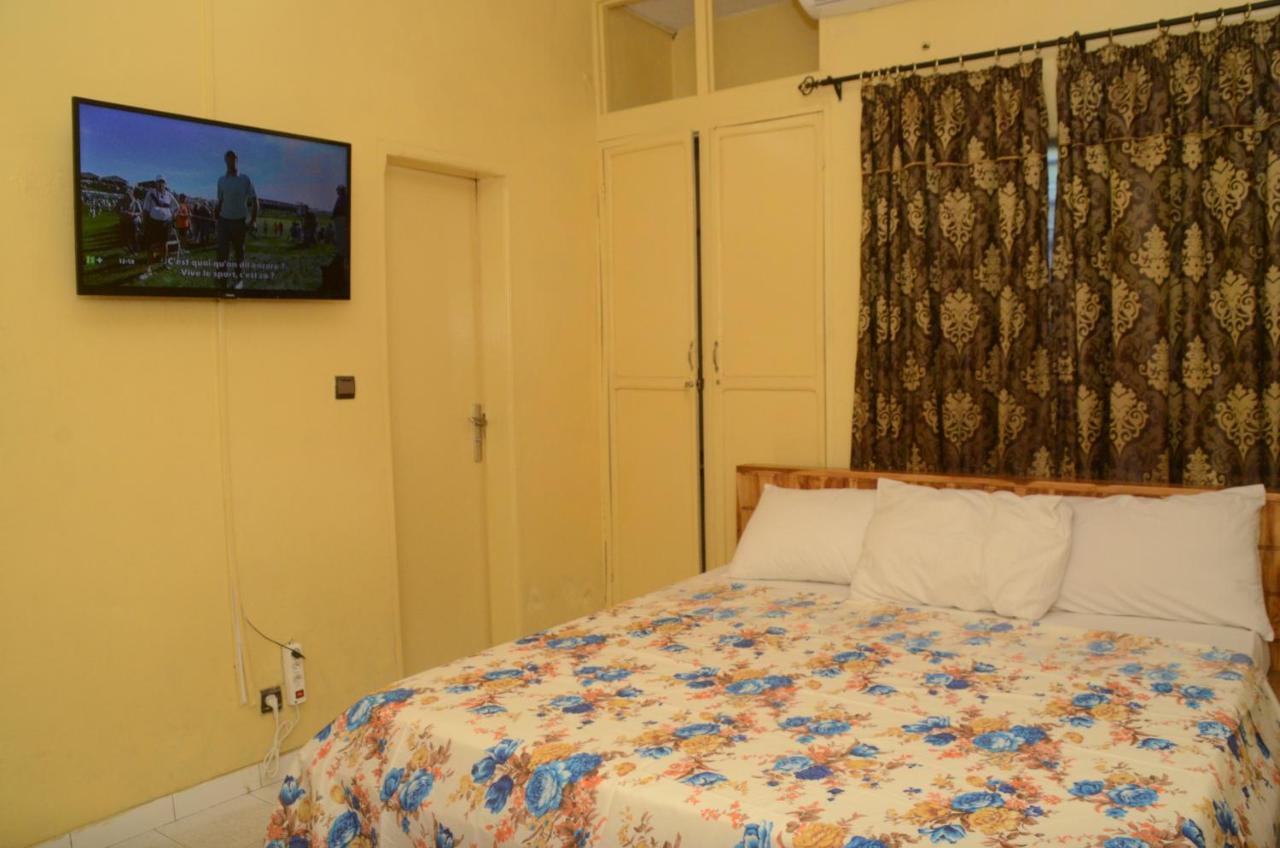 Hotel Ambassadors Ломе Екстер'єр фото